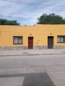 Monoambiente de adobe La Gringa - San Carlos