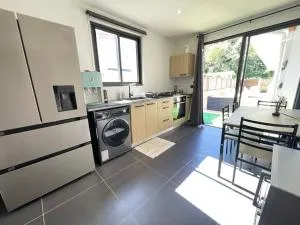 Logement indépendant proche toutes commodités - Avae