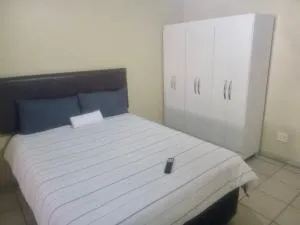 Protea Park Retreat - Phokeng