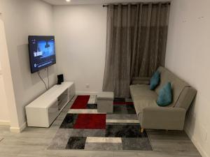 Shared Room with single bed in modern apartment