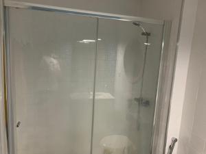 Shared Room with single bed in modern apartment