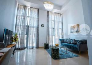 Serene 1BR I Private Study Nook I Downtown Dubai