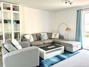 New Spacious Cambridge Townhouse 3bed-3bath