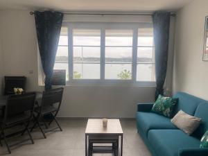 Appartements Splendide Studio Miramar vue mer avec terrasse : photos des chambres