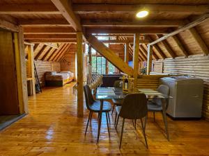 Cabaña con Jacuzzi en Santa Elena