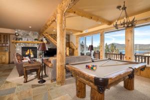 Big Bear Village View Haus is a large pet and kid friendly chalet with hot tub located a short walk to village