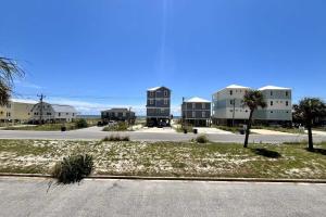 Sea Oats H102 Condo