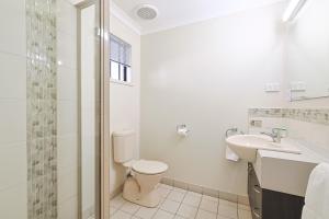 Emerald Central Palms Motel