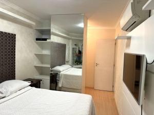 2014 Em frente Albert Einstein e Estádio do Morumbis