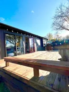 Classic Kiwi Bach - Mangakino