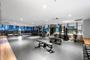 Harry-WSP JawDropView 3B2B w Parking Near SkyBus