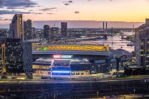 Harry-WSP JawDropView 3B2B w Parking Near SkyBus