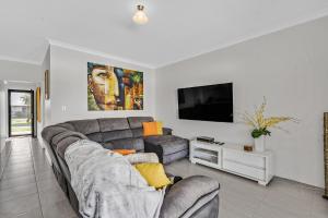 Cooinda Happy Place 3BR Home with Pool