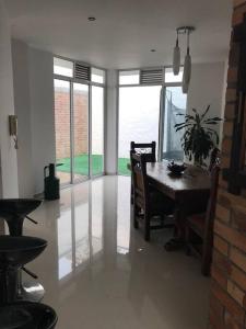 Linda casa con jacuzzi