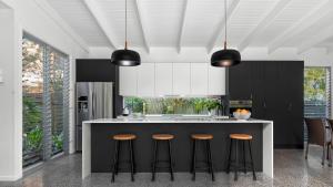 Elanda St Home Luxurious Beachside Living