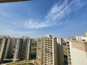 BnBBuddy Modern Party Apt in Gurgaon