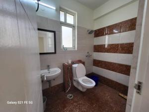 BnBBuddy Modern Party Apt in Gurgaon
