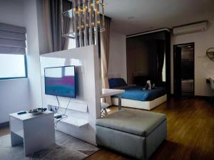Eshue Designer Suites @ Simfoni Towers