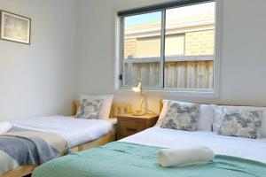 Westbrook Home 7beds by GoodLive