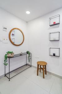 Alcove 1BHK Bandra W by The Bombay Home Company