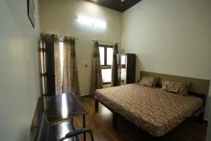 Room in Haldwani with private Kitchen & Bath - Rudrapur