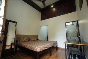 Room in Haldwani with private Kitchen & Bath