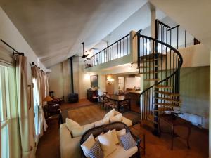 函館 駒ヶ岳別荘 森の隠れ家 La Bergerie Hakodate Komagatake Retreat