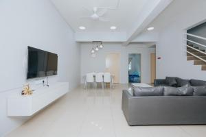 Kings Pine Residences Lot 15 Family Homestay Near Kundasang Ranau