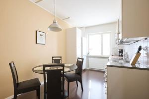 Tilava yksiö Port Arthurissa, iso keittiö