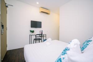 Swing & Pillows - Z Hotel Cyberjaya