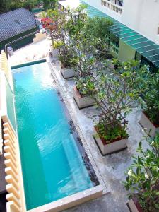 Royal Waves Hotel