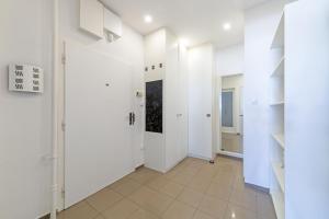 Gorgeous Central Apartment in Bratislava with Free Private Parking