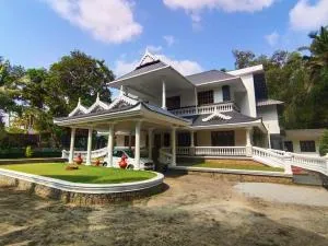 Pattath Heritage - Irinjālakuda