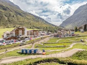 Alpenromantik-Hotel Wirlerhof - Ardez