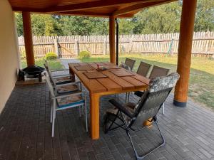 Dom Nad Jeziorem Trzy Tonie