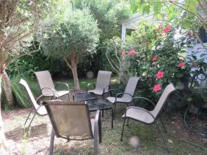 Raines Retreat - Taipa Beach Bach - 泰帕