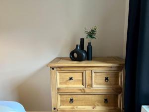 Stylish, Modern Home in Central Dundee Sleeps 4