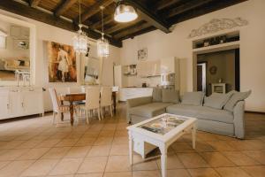 Piazza Erbe Luxury Apartment