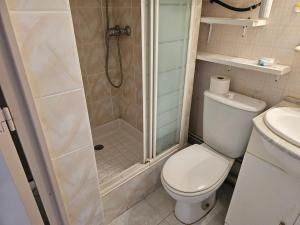 Appartements Pleins soleils 104 : photos des chambres