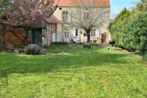 Maison de charme sur le canal de Bourgogne et près de Chablis