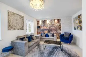 Foxherne 6 Bedroom 3Bath Serviced House 18 with Parking - Slough - 斯劳