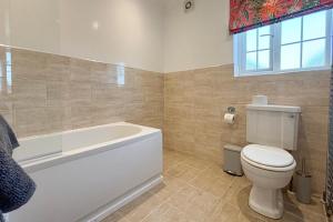 The Jefferson Arms Apartment