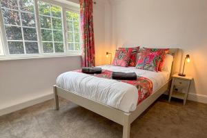 The Jefferson Arms Apartment