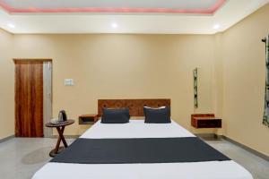 Hotel O UDAAN BANQUET & FILMS