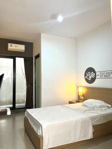 Maxley Suites Lippo Karawaci 30