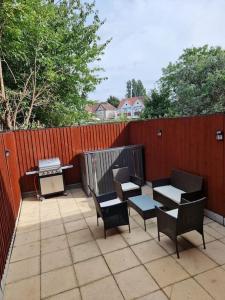 Cozy flat & Lovely garden, High Speed WiFi