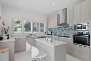 Tennis Courts Pool Sauna Avalon Beach - Avalon