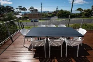 Beach House Ocean Views in Batehaven - Maloney's Beach