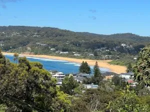 Ocean Views Beach Retreat - Macmasters Beach