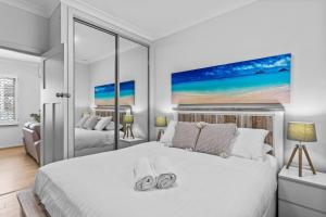 Waterfront Vista with Jetty Access Woy Woy